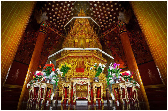 พระบรมสารีริกธาตุภายในพระเจดีย์เกศแก้วปราสาท